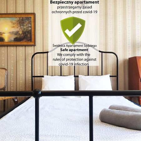 Centrum Apartament Sedziego Швидница Екстериор снимка
