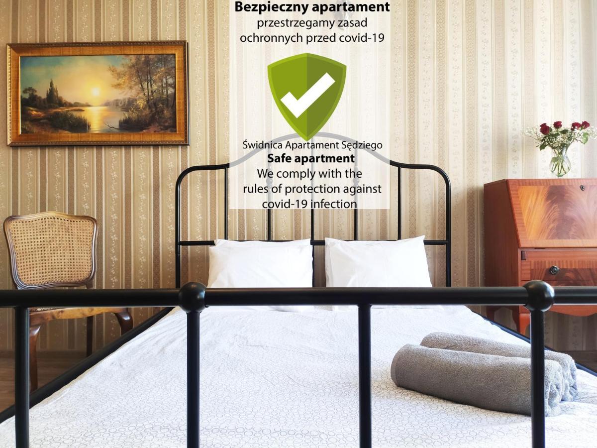Centrum Apartament Sedziego Швидница Екстериор снимка
