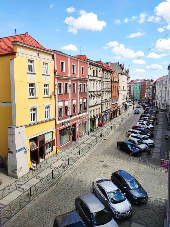 Centrum Apartament Sedziego Швидница Екстериор снимка