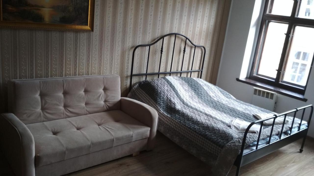 Centrum Apartament Sedziego Швидница Екстериор снимка
